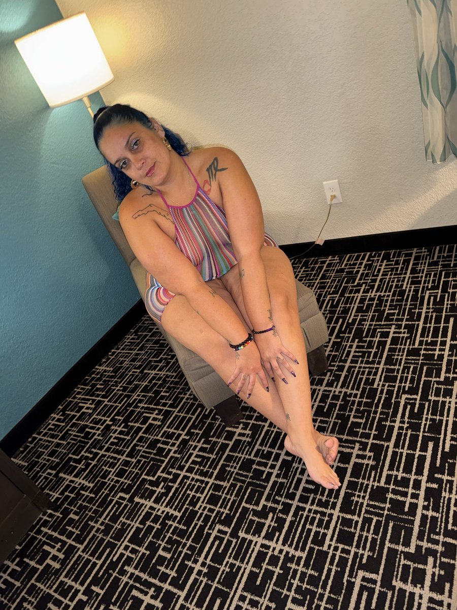FBPPop's tweet photo. @spicycubarican 🍑🦶🏼🤤 https://t.co/HPxcOH15aB
