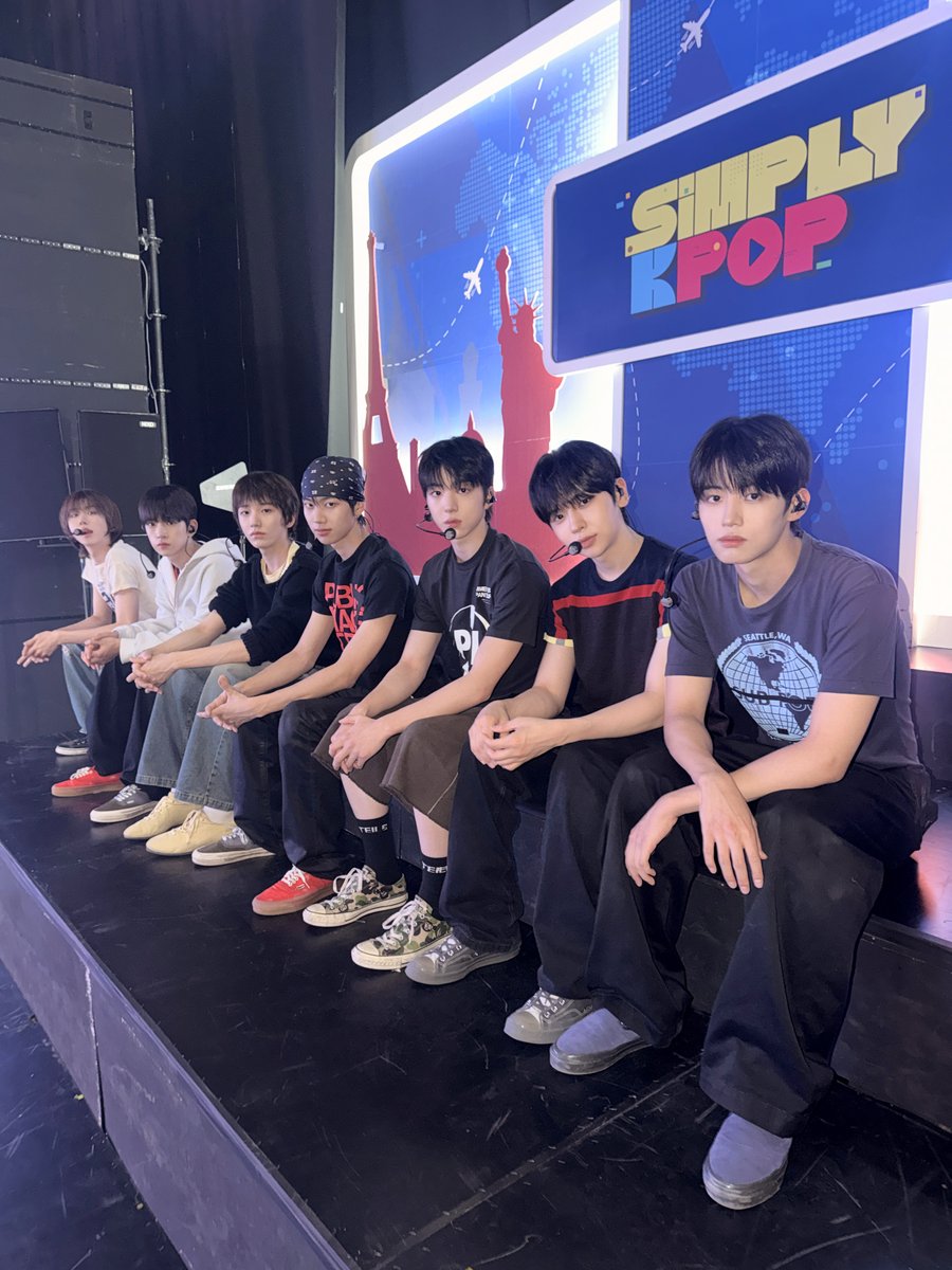 IDID_starship's tweet photo. [📸]
260605 Arirang TV #SimplyKPop

#IDID #아이딧
#FLY #IDID_IT https://t.co/dnEzFeGRUA