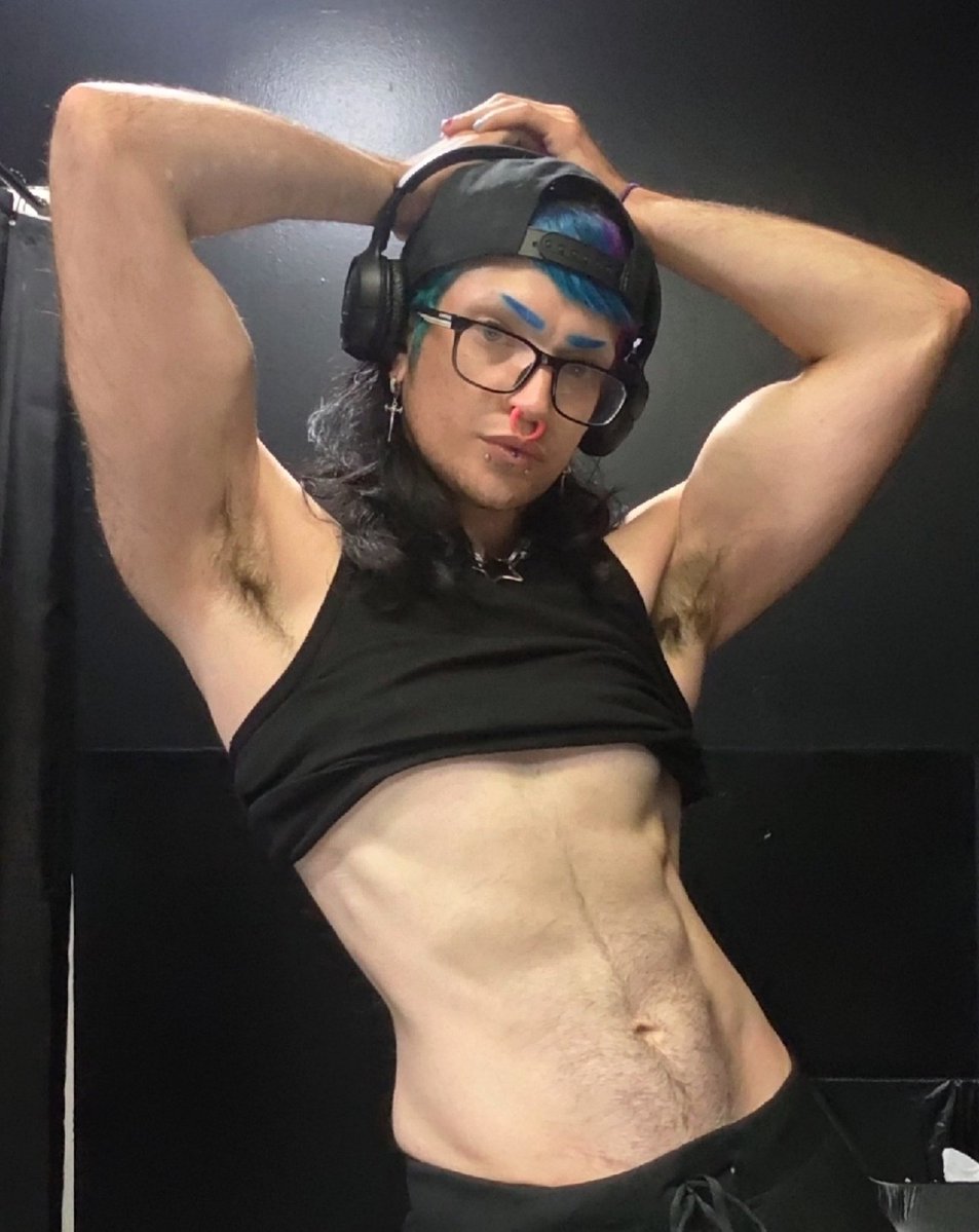 _helldrake_'s tweet photo. Pendlay rows and biceps and rdls and then getting my asshole busted open by bbc and cleaning it w my whore mouth so it could tear up my pussy some more and also getting to eat ass for the first time in ages
Throw me in the bin behind me and take ur turn https://t.co/WBkIJZDfnl