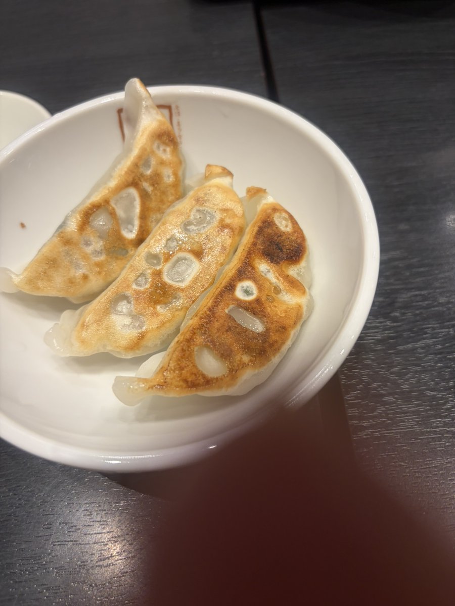 katoken0001's tweet photo. 会社の後輩と晩杯屋で立ち飲み🍻
その後は喜多方ラーメンで締める王道コース🍜
しかも、うちの嫁はこの流れに全部付き合ってくれます…
ちょっと自慢ですｗ
そして明日6月6日！
エンジェル本店パチンコはサンスポ取材✨
お昼の生放送と合わせてお楽しみ下さい！
12時～15時は
https://t.co/onpejcA378 https://t.co/aA7enG6n7u