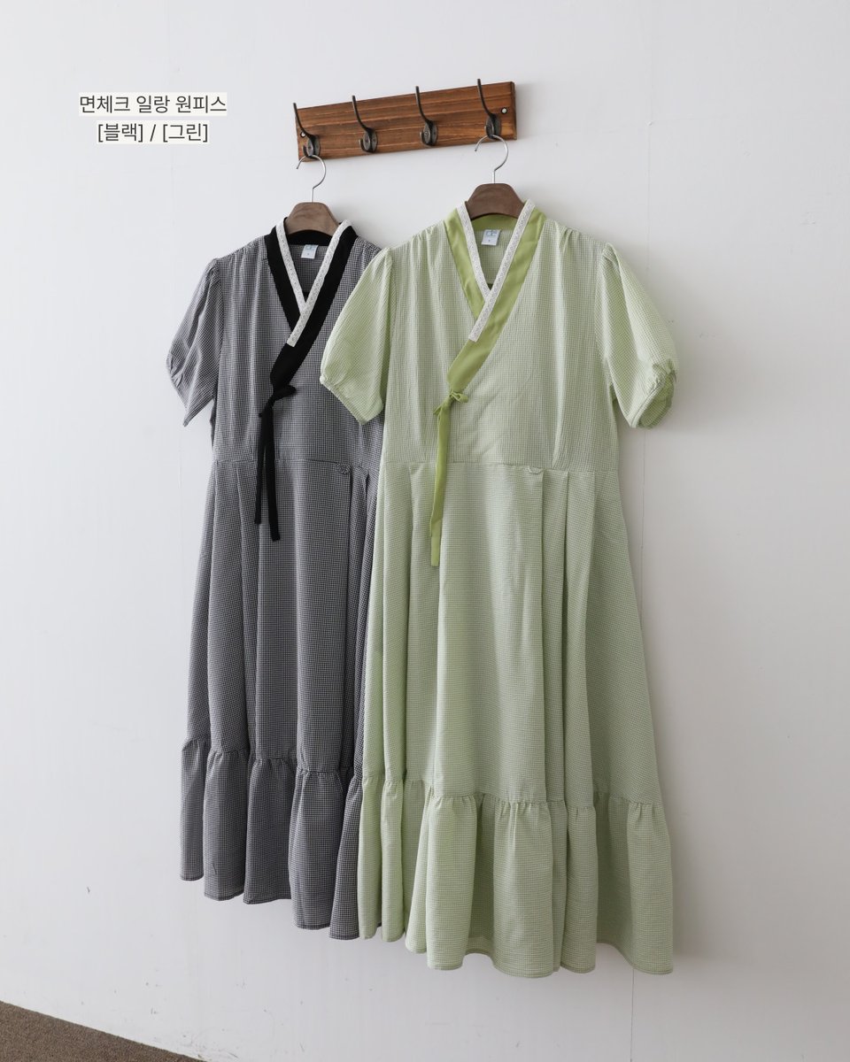 leesle_official's tweet photo. 내 마음 일렁이게 하는
리슬 면체크 일랑원피스 
드디어 나왔습니다💚🖤

허리 조절 가능, 퍼프소매, 밑단 셔링으로 풍성하게!
https://t.co/8T9C2vju6f https://t.co/gQ4d7GPRSn