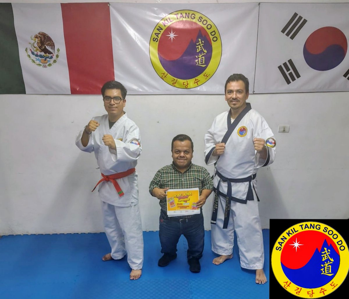 Jacob_Zg's tweet photo. Gracias a las empresas Studio Roca, RX Clinic, Kronolab Laboratorios, Tang Soo Do San Kil México cerramos la Cuponera con Causa con más de 150 descuentos y promociones, gracias 😊 
#Descuentos 
#promocion 
#Xalapa https://t.co/5sRzODr78Z