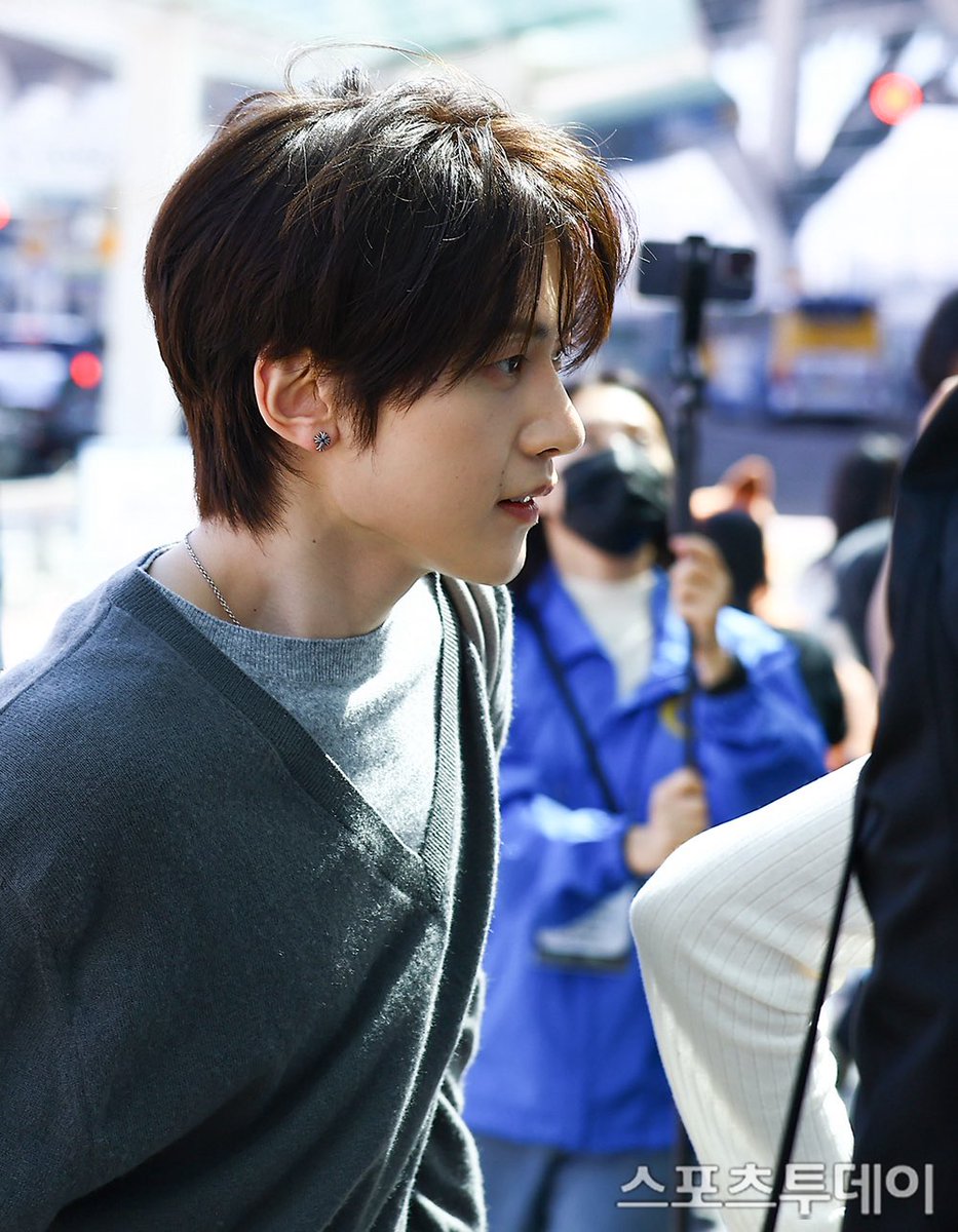 checkiam_'s tweet photo. 260605 출국 기사사진 #석매튜 https://t.co/xYEu0HbNBg