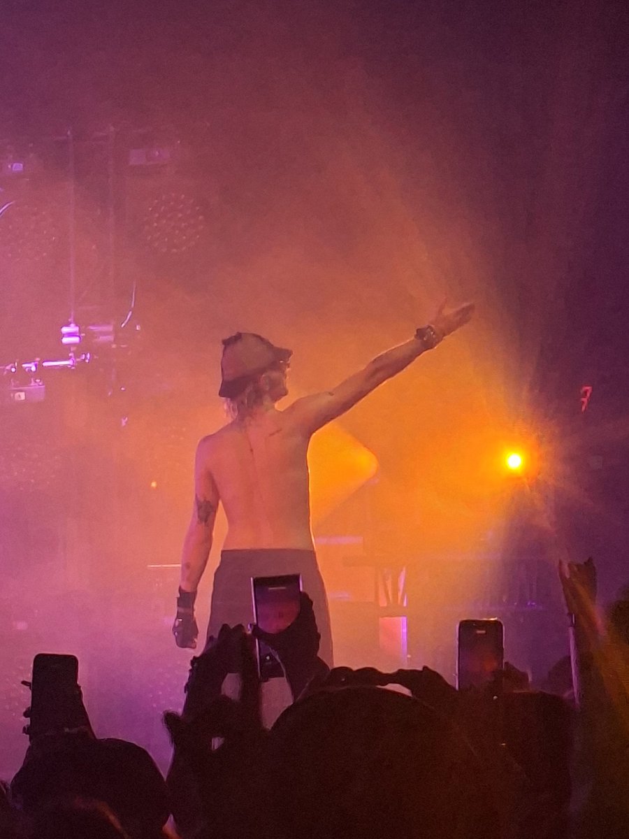 kazzeroo_'s tweet photo. Joost in London tonight 💖 https://t.co/MATBEBJnxz