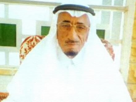 HMODF's tweet photo. الشيخ #سعد_بن_رويشد رحمه الله يلقي كلمة أهالي #الرياض بمناسبة عودة #الملك_سعود رحمه الله إلى الرياض، معبرا عن فرحتهم الغامرة بعودته سالما،ومشيدا بما شهدته المملكة من أمن واستقرار وتقدم في عهده.وتجسد عمق العلاقة بين القيادة والشعب،وتعكس مشاعر الوفاء والمحبة التي سادت تلك المرحلة. https://t.co/PfiSJxX1Jm