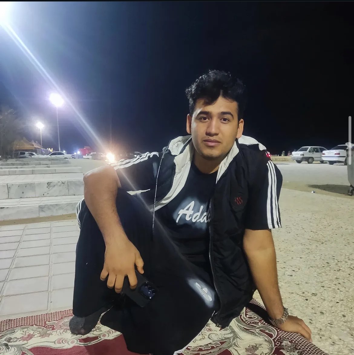 sh_i_i_i's tweet photo. @limondar0 جاویدنام #سعید_ابراهیمی 22ساله، اهل استان فارس شهرستان قیر شهر امامشهر، با دوتا گلوله تو سینه‌اش کشتنش
از جمله کسایی که خونوادش بهم پیام دادن و اسمشو نشنیده بودم 😭 https://t.co/WGLcm2rTVZ