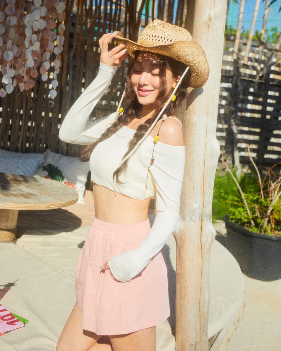 JihyoUnion's tweet photo. JIHYO x BARREL 

" Summer Your Way — 2026 BARREL Girl Jihyo "

#지효 #JIHYO #ジヒョ https://t.co/weSP4rA6t5