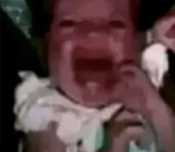 Fabianoo_______'s tweet photo. A vizinha na frente da casa, em uma ligação no viva voz com uma amiga, falando sobre a doença q o ex dela tá na rola (aparentemente vai ter q "amputar") , falando naturalmente e em bom tom "isso q dá ficar passando a piroca em qualquer buceta q acha na rua" tô horrorizado https://t.co/AW8jrTmar7