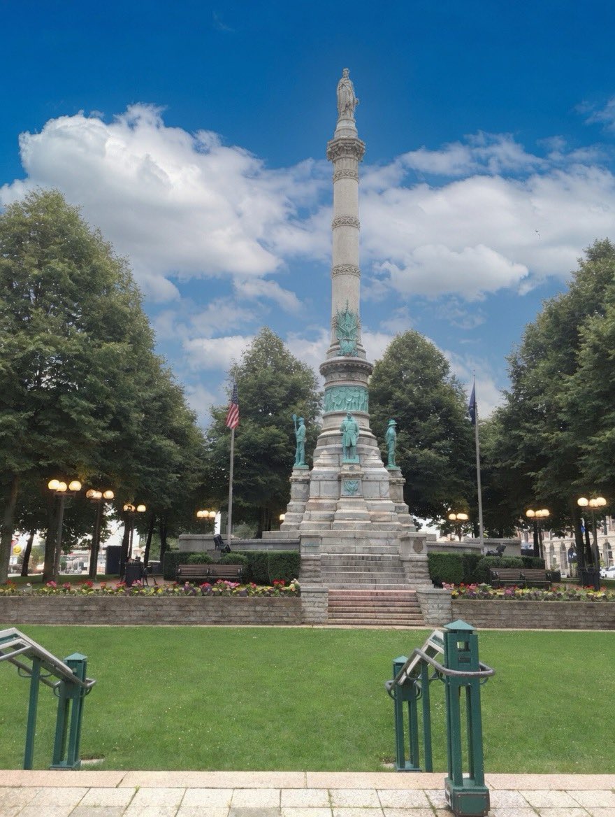 TodayinHistory's tweet photo. June 4, 1825: General Lafayette gave a speech in Buffalo, NY to celebrate 50 years since the Revolutionary War. 

This was during his grand tour of the US, and where he spoke would later be renamed Lafayette Square in his honor. https://t.co/IHmtEyB3Qx