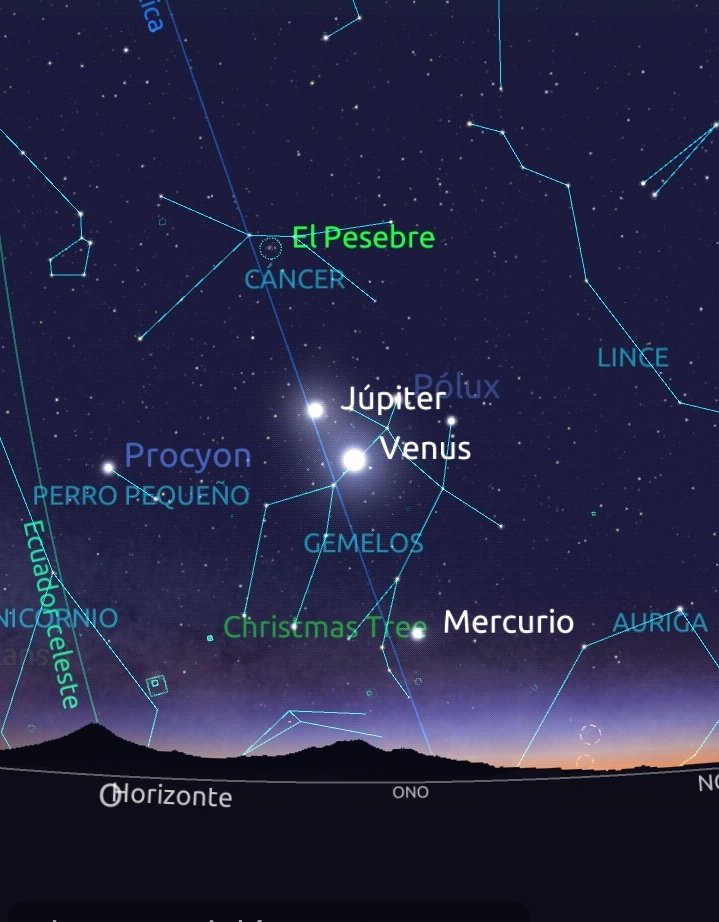 astropuebla's tweet photo. ✨ No pierda esta noche de jueves 4 de junio, a los planetas Júpiter (arriba) y Venus (abajo). 

✔️ ¡Ambos muy brillantes! Para ver ¡a simple vista! 👀
Van rumbo a su conjunción del 9 de junio. https://t.co/O1MFGRzQPa