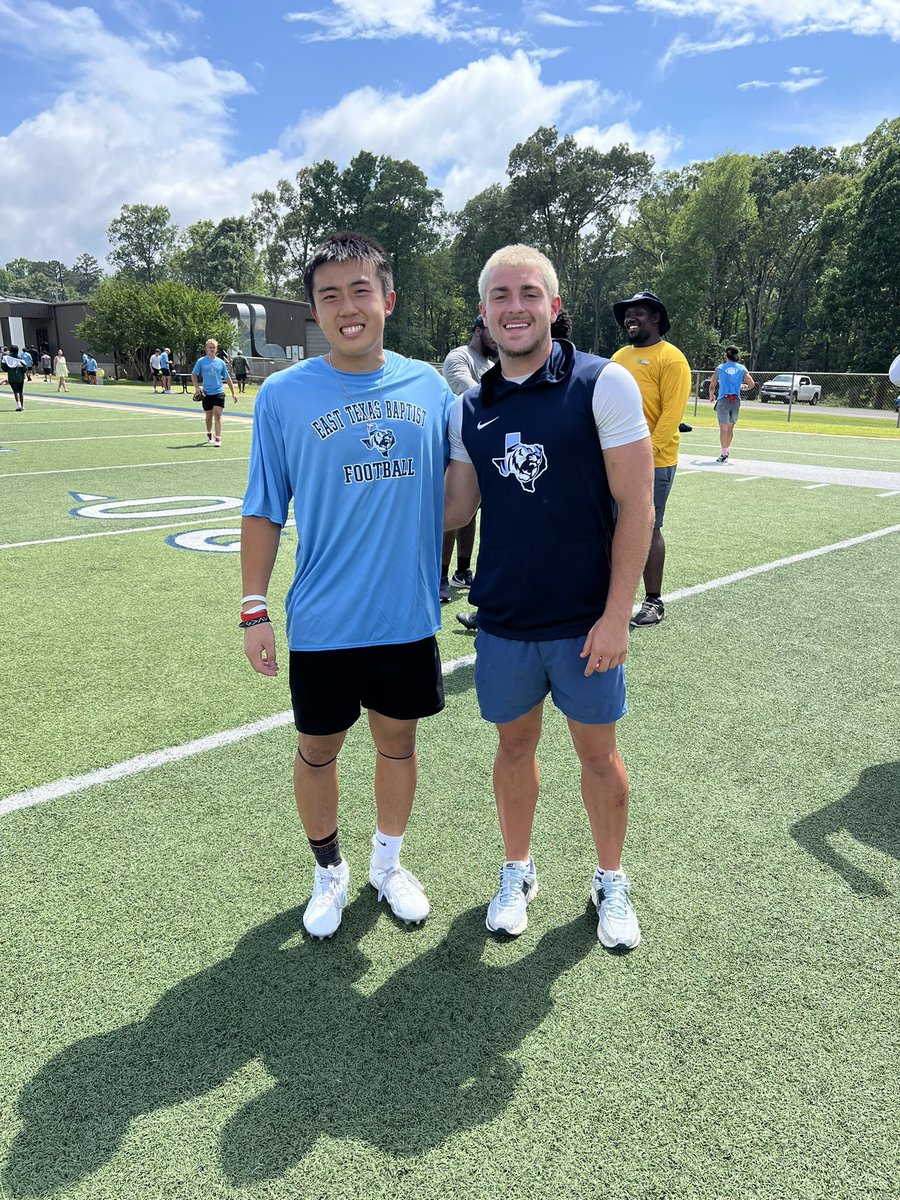 RaymingZhou's tweet photo. Had an awesome time competing @ETBU_Football! Went 5 for 5 in 1 on 1s! 

@DerekSides @coachrsmith12 @BattenCoach @EthanHyde27 https://t.co/BtjxaGxMBk