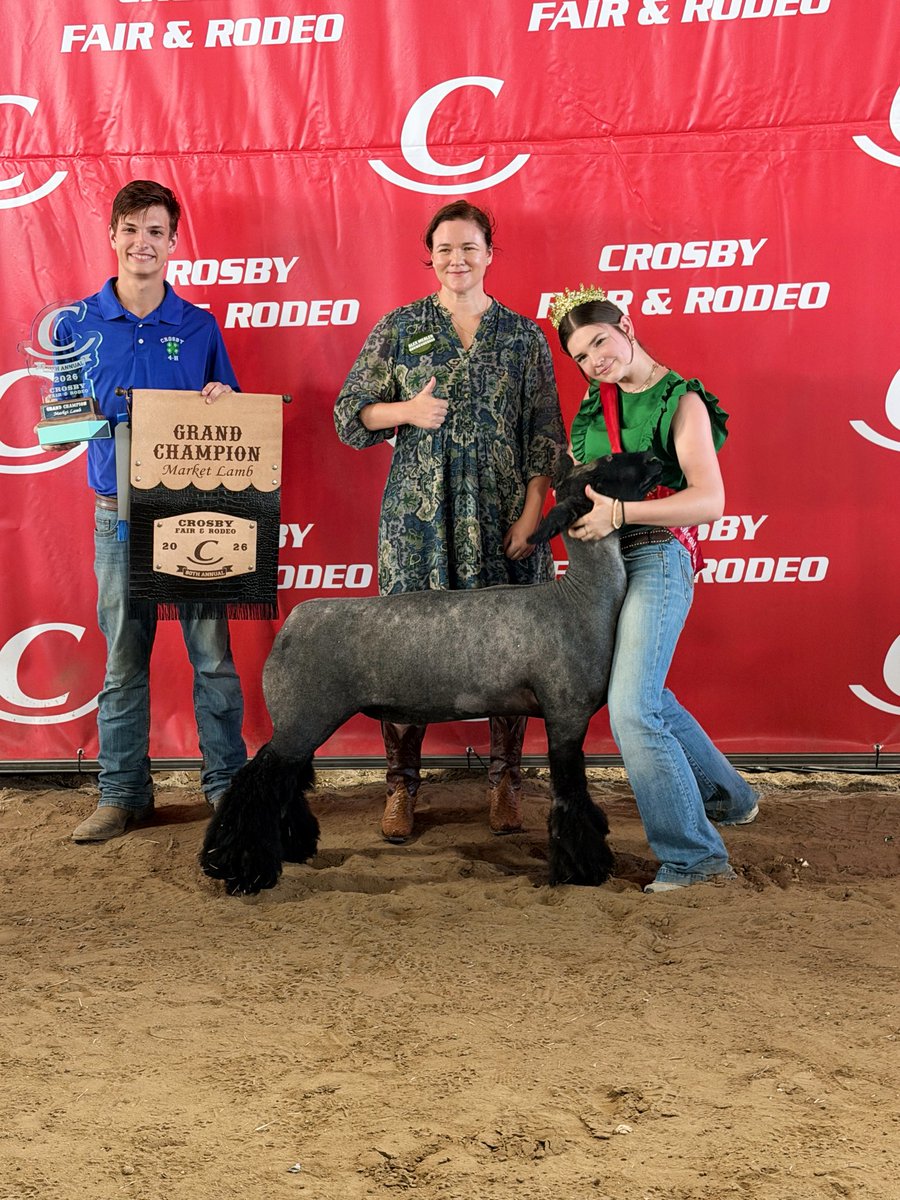 AlexMealerTX's tweet photo. Enjoyed spending the evening at the Crosby Fair &amp; Rodeo - our future is bright with youth and agriculture 🇺🇸🫡 https://t.co/UGo4kVWPIk