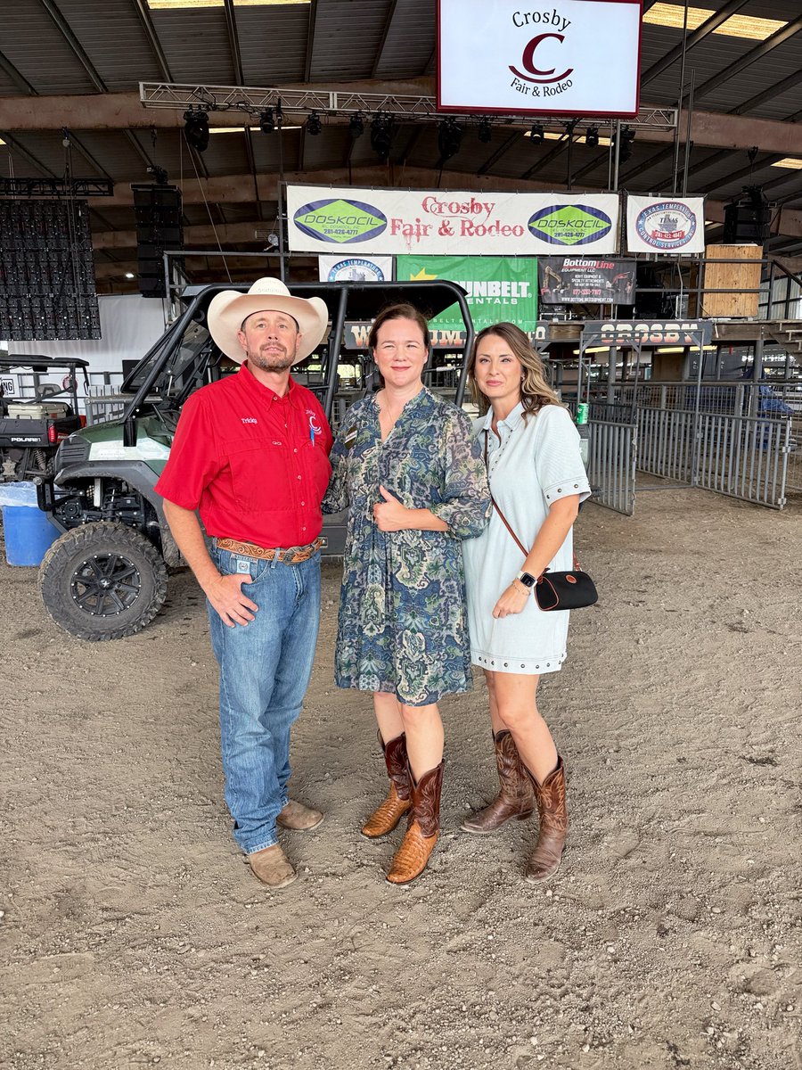 AlexMealerTX's tweet photo. Enjoyed spending the evening at the Crosby Fair &amp; Rodeo - our future is bright with youth and agriculture 🇺🇸🫡 https://t.co/UGo4kVWPIk