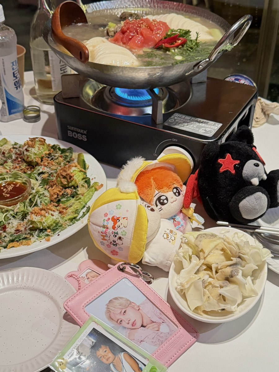 옹 tweet media