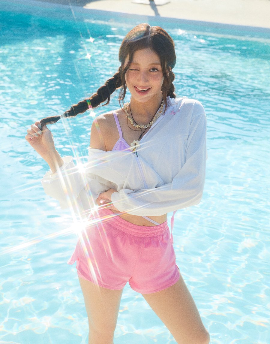 WithPJihyo's tweet photo. JIHYO x BARREL 

Summer, Your Way

#지효 #JIHYO #ジヒョ https://t.co/RhmpXLfYSA