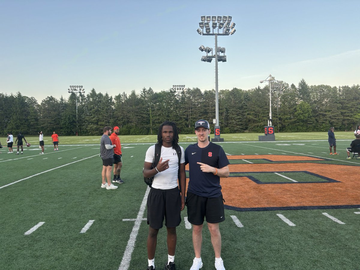z_harrison11's tweet photo. Had a great time competing today at @CuseFootball  @FranBrownCuse @allpraisesdue7 @AMannicciCuse @Coach_Eliano @Trenton928 @CoachNapoleon https://t.co/6DwWuGC6H7