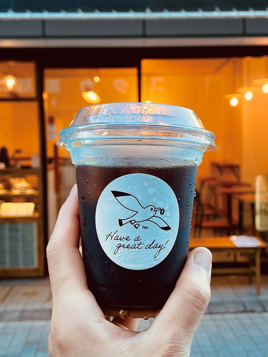 EastTokyoCoffee's tweet photo. 𝐄𝐀𝐒𝐓 𝐓𝐎𝐊𝐘𝐎 𝐂𝐎𝐅𝐅𝐄𝐄 𝐅𝐄𝐒𝐓𝐈𝐕𝐀𝐋 𝐊𝐀𝐓𝐒𝐔𝐒𝐇𝐈𝐊𝐀
6/6・7出店ブランド紹介
⁡
◾︎カモメロースタリ東京
@kamome_roastery 

⁡東京・亀有の自家焙煎コーヒー専門店
華やかな香りが際立つスペシャルティコーヒー『ゲイシャ』のハンドドリップやアイスコーヒーをお届けします https://t.co/bOHegG3r3y