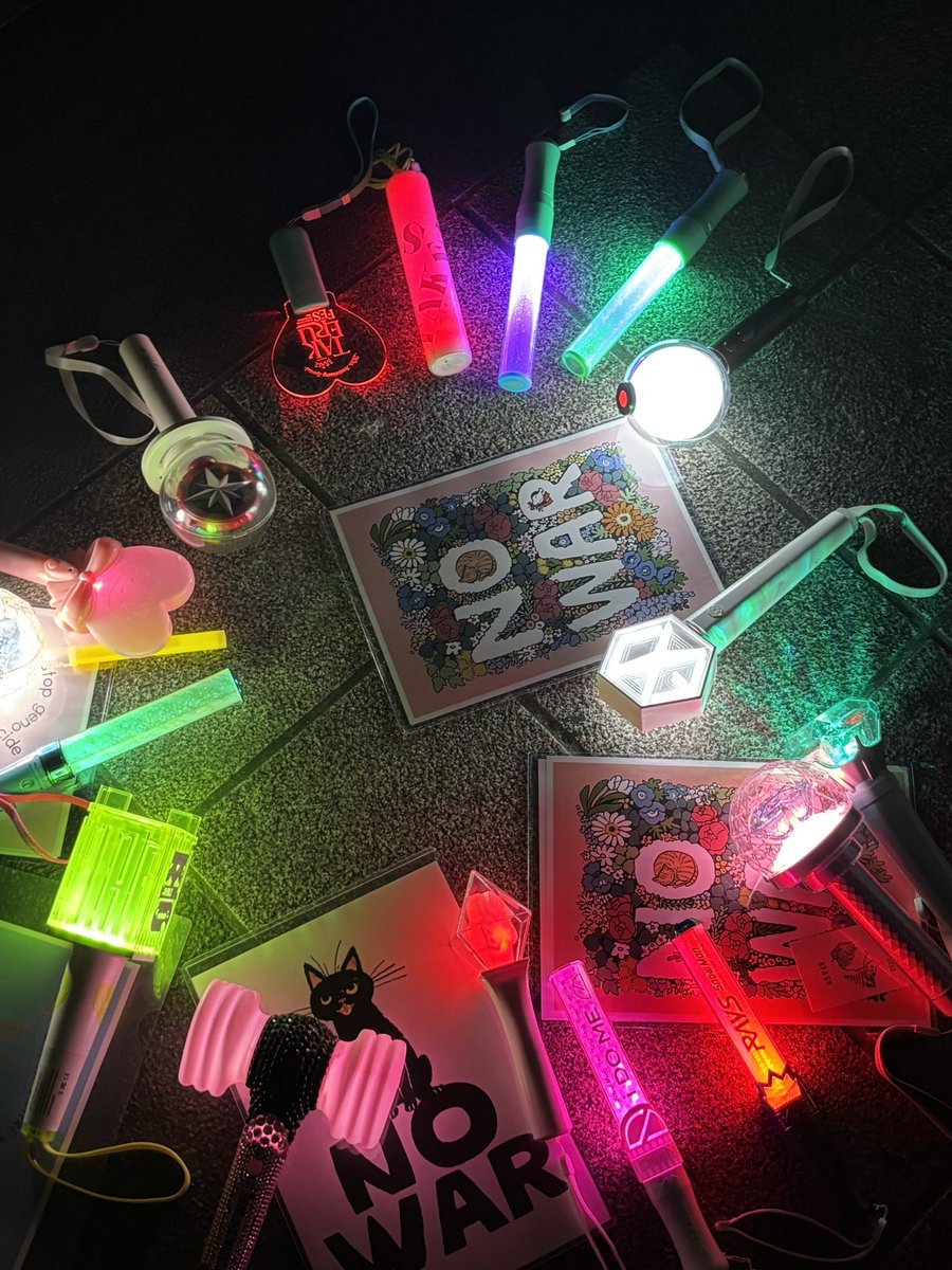 awawac0c's tweet photo. ま    じ   で
何度でも言うけど自分は匿名という安全地帯に守られておきながら声をあげる人の心を折るなよ
私のピョンボンを見なよ。
1人でも反戦を叫ぶあなたの隣に立ちます。
見てるか冷笑系、これが目に見えないけど強い愛だよ。 https://t.co/lCF7lUpXGr