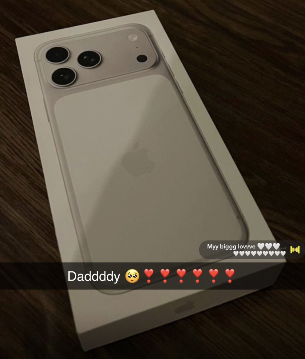 _shaghaf33's tweet photo. Daddy The love of my life 🥺❣️. https://t.co/MnM4YN8v01
