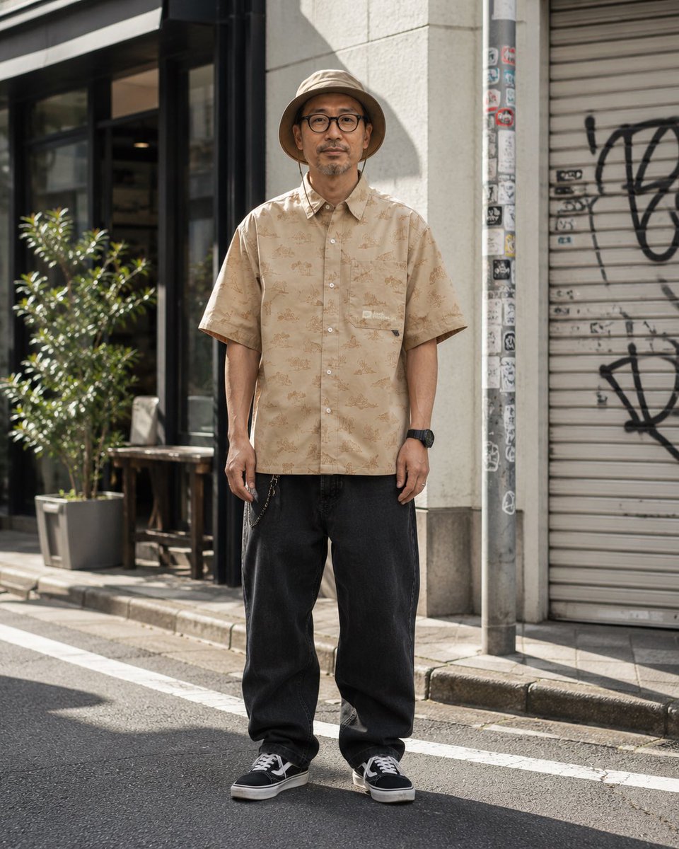 wolfhouse_shop's tweet photo. アウトドアでもタウンでも活躍💡
格子状の組織内に細かな通気穴が敷き詰められた、ハイブリーザブルな素材を使用しています。

JP WOLF DISCOVER AOP SH
https://t.co/ja3Ei5IZFB

#ウルフハウス #ジャックウルフスキン #アウトドア #キャンプ #登山 #犬 #狼 https://t.co/2kIGzO8AZy