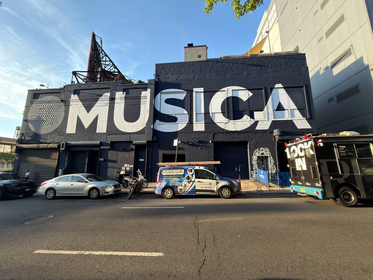 endu_29's tweet photo. What happens when an Ambient AI meets ambient vibes?

I think @ThineAI would be able to explain it better👀

@Techweek_ @agihouse_org @siddsax @rockyrmit 
#NYTechWeek https://t.co/er8t4Zky3J