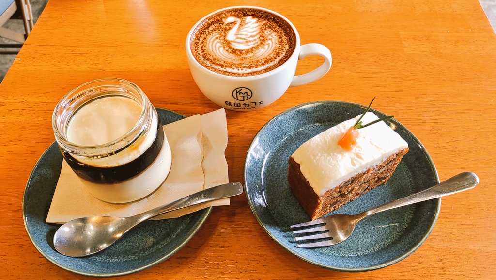 A_RENESU's tweet photo. 蒲田カフェ
カフェラテが芸術！
#上伊那ぼたん #聖地巡礼 https://t.co/qbrf2LHYuB