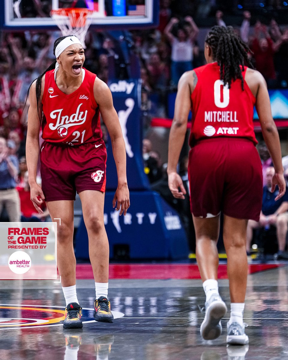 IndianaFever's tweet photo. Commissioner's Cup camera crumbs 😃 https://t.co/6Y5RvUrvqE