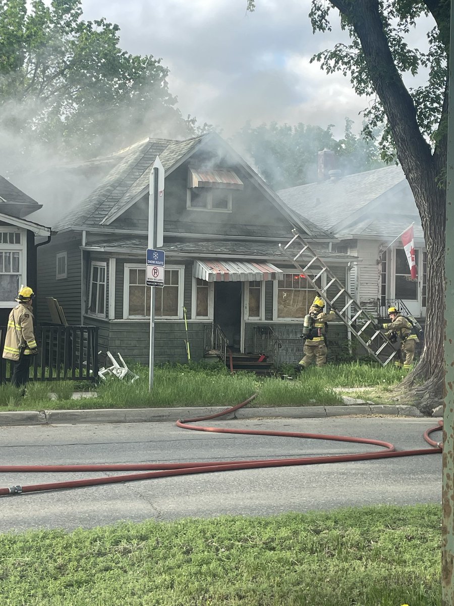 Regina_Fire's tweet photo. RFPS responded to a house fire 1100 Blk Victoria Ave at 6:34pm. Crews made entry and located a fire on the second floor. Fire is under control. All searches completed. No injuries reported. Fire will be under investigation. #YQR. https://t.co/6NbHUuUGsy