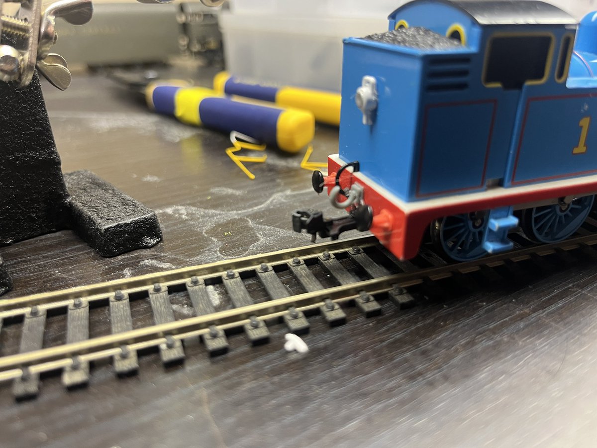 jcobg55's tweet photo. Club bachmann Thomas was modded to have NEM sockets on either end, so now he can go play with the Americans! https://t.co/lmwM9f6TpT