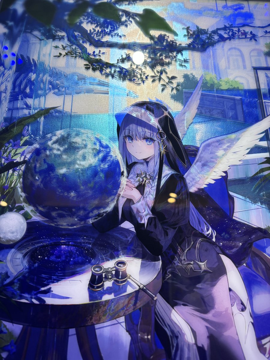 fuzichoco's tweet photo. 個展、本日から開催です！
特殊印刷作品は光の加減で表情が変わるので、正面はもちろん、色んな角度で物体ならではの面白さを楽しんでもらえたらと…！（特にミラーアクリル系はちょっと下から見上げると輝きがすごい！！）

撮影NGマークのある作品＆ゾーン以外は撮影もOKです📸 https://t.co/nF47NQxWXH