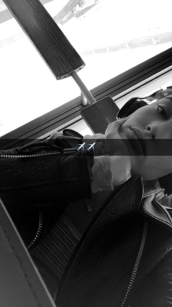 Hailey Throwbacks tweet media