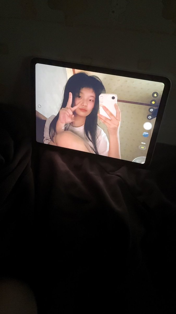 예서 tweet media