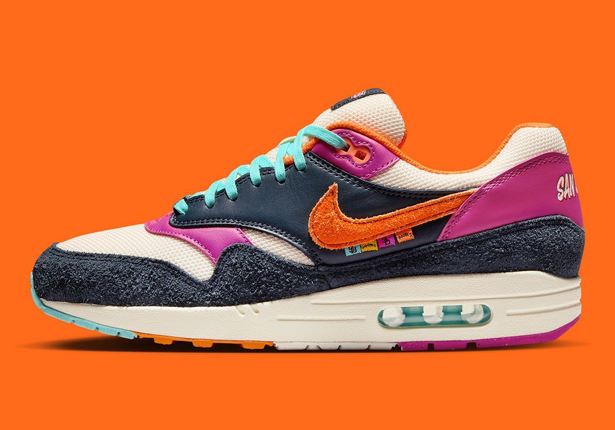 2WildDaily's tweet photo. MLB x Nike Air Max 1 'San Diego Padres' drops tomorrow at 10am ET ⚾️🔥 https://t.co/saeuslDBnp