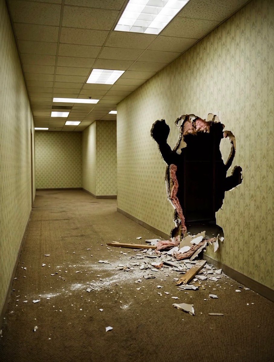 MikeyRocksLang's tweet photo. OH YEAH #Backrooms #KoolAidMan https://t.co/y0qCTiufYP
