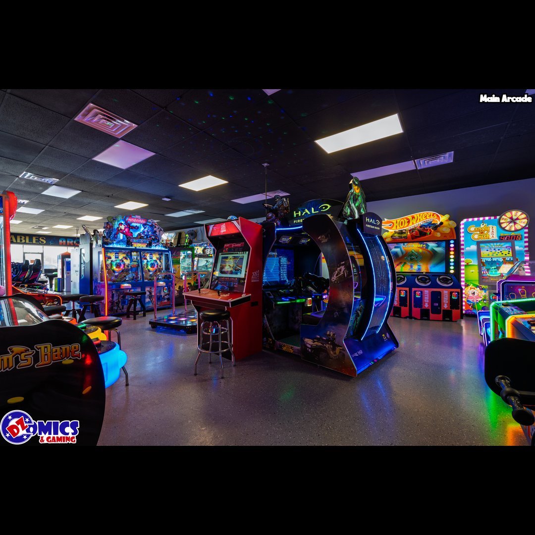 DZComics's tweet photo. 🤯 Did you know? That Oklahoma's #1 Shop for Collectors, Gamers, and Cosplayers has god-tier arcades that include VR headsets, pinball machines, PC stations, and many, many more?
-
😜 Well, now you do! Swing by DZ Comics & Gaming to take your shopping experience to the next level!
-
#DZComicsAndGaming #Store #Arena #Arcade #Pinball #PC #VR #VirtualReality #EASports #Pool #Halo #TopGunMaverick #StepManiax #Games #VideoGames #Gaming #Gamer #Oklahoma #FamilyOwned #ShopLocal #SupportLocal