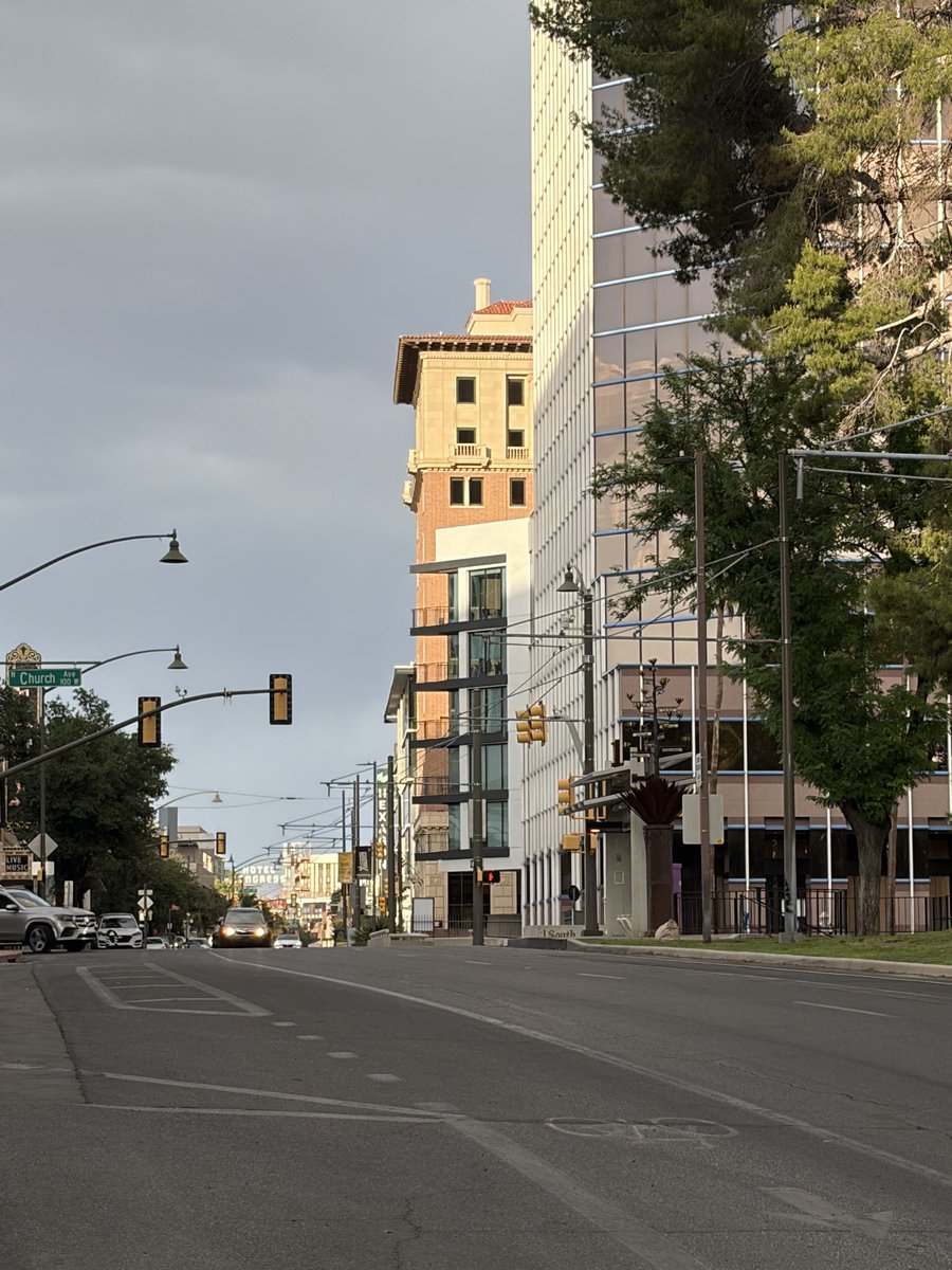 JacobOwensTV's tweet photo. TPD responded to the area of Church and Congress in downtown Tucson this morning following reports of “a fight with weapons” on a Sun Tran bus that involved a knife. TPD says the suspect, 30-year-old Thomas Caroline, was arrested and the victim had non-life- threatening injuries. https://t.co/6vxBzDRq6P