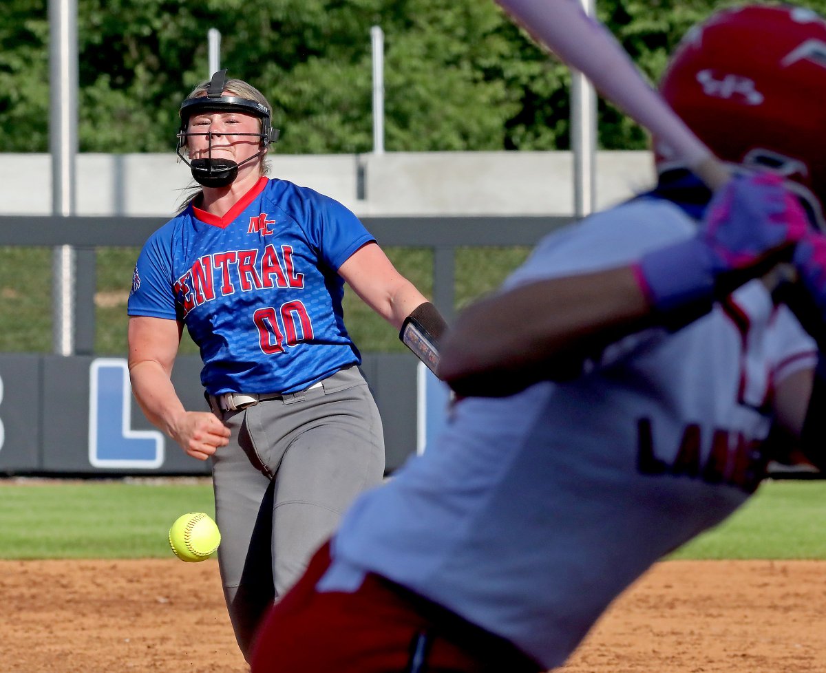 RichmondRsports's tweet photo. STATE SOFTBALL
FIRST ROUND
Final from Lex ...
Madison Central 7, Lawrence County 1

Reille Parks - 4-for-4, 2B, R, RBI
Devan Stewart - 2-for-4, R, RBI
Luciana Robinson - 2-for-4, 2B, 2 RBI
Kate Drury - CGW , 14 Ks; 2-for-4

Lady Indians (27-8) play again Saturday https://t.co/bHODihRwNu