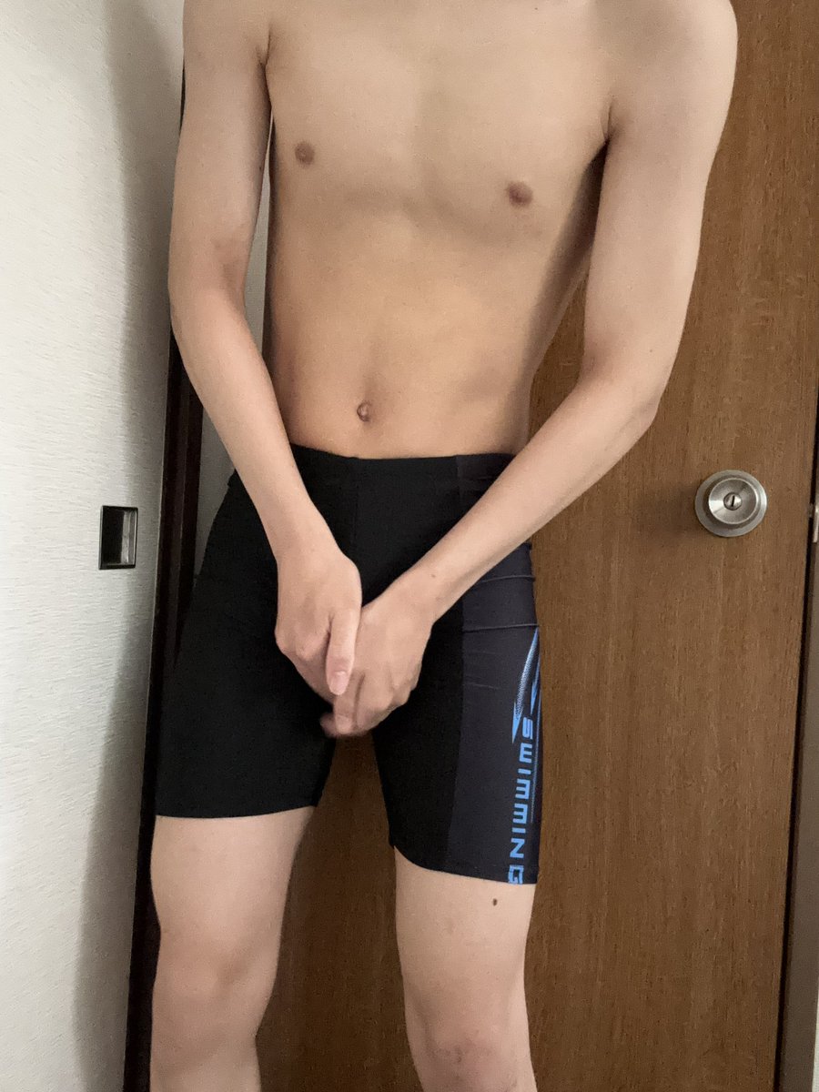 Atd4M's tweet photo. 水着好きです。

#ゲイ　#大学生ゲイ　#ピチピチ https://t.co/YOZUWsMoTL