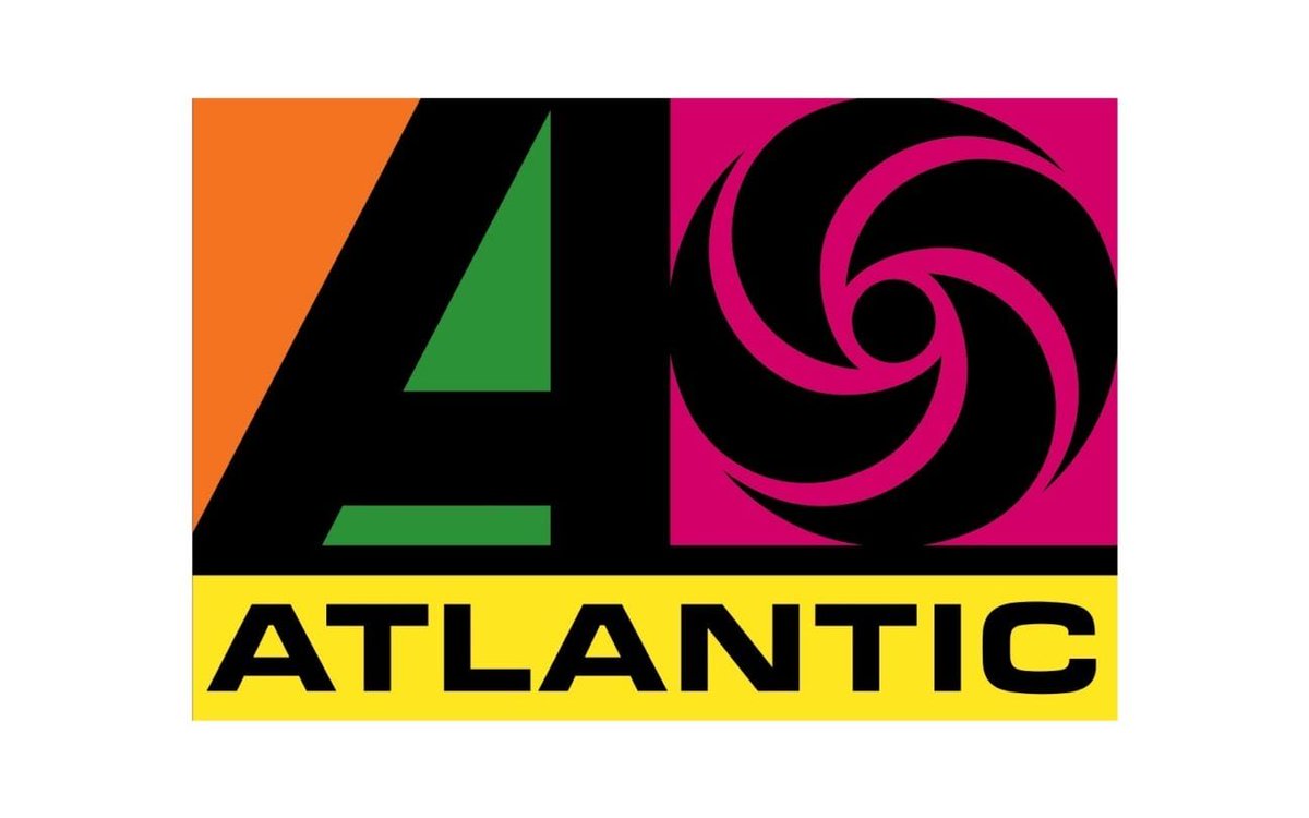 ChileanCrave's tweet photo. Akriila has signed a deal with Atlantic Records https://t.co/2c9hvGLJkV
