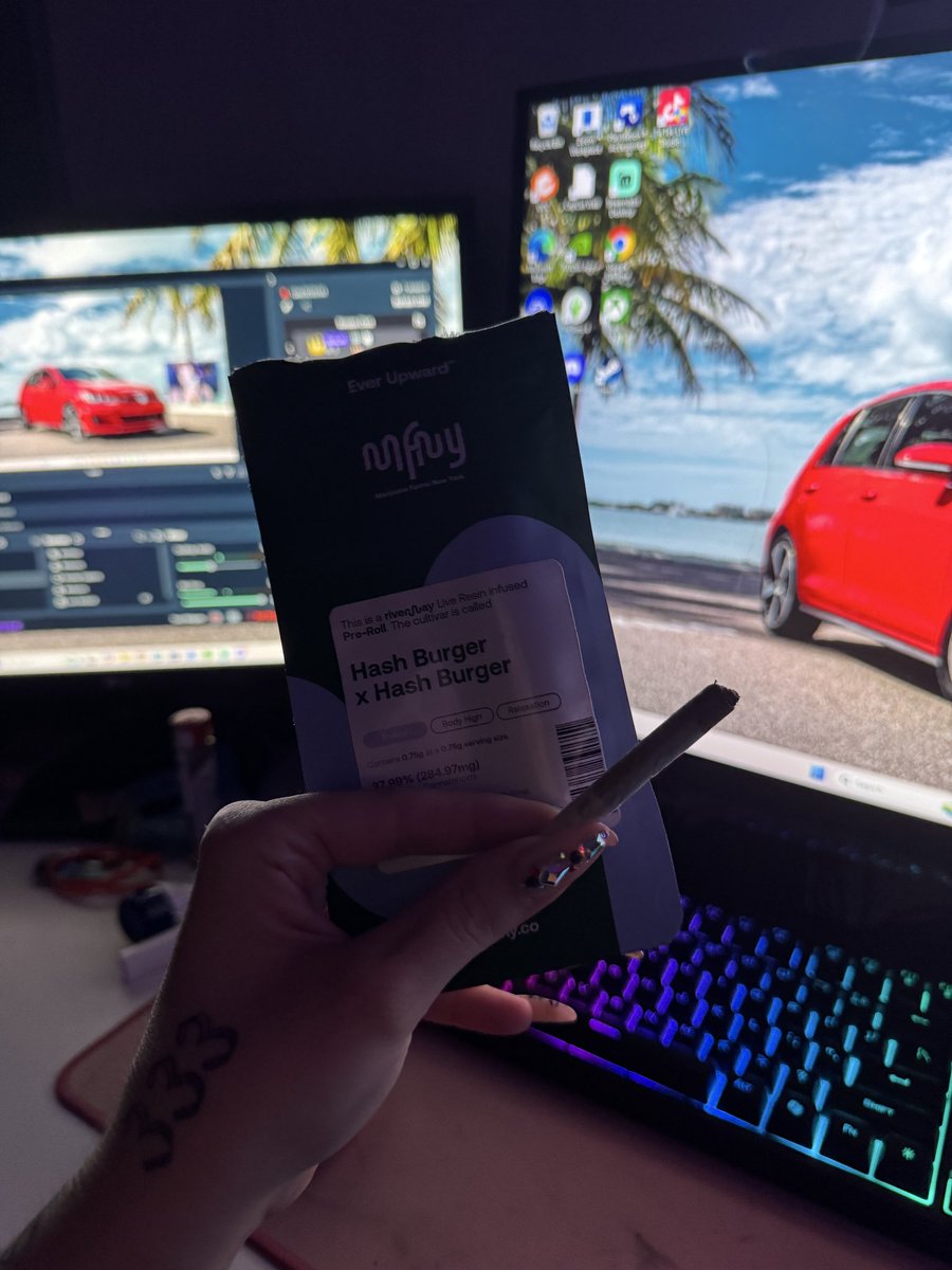 GotLoh's tweet photo. I’m LIVE with an MFNY. 💨

Games with friends.
Maybe fall guys? 
Maybe call of duty?
Maybe R.E.P.O?
Super battle golffffff

https://t.co/LawHomYwYR https://t.co/NtBJydkzlS