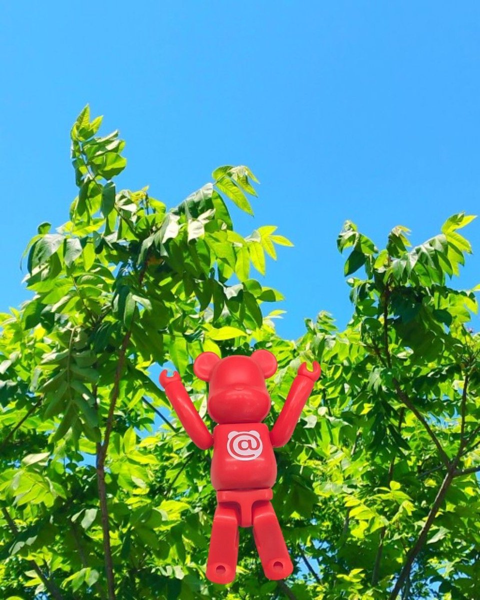 MEDICOM_TOY's tweet photo. 【Today’s BE@RBRICK】
本日は #世界環境デー です。1972年に開催された国連人間環境会議を記念し、国連が制定しました。環境保全への意識を高めることを目的としており、日本では #環境の日 としても定められています。 #bearbrick #ベアブリック #medicomtoy #メディコムトイ https://t.co/Kd16QA1HBx