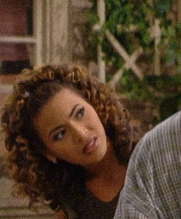 stuckinrem's tweet photo. beyoncé on smart guy 1998 https://t.co/J8nzi4qi7t