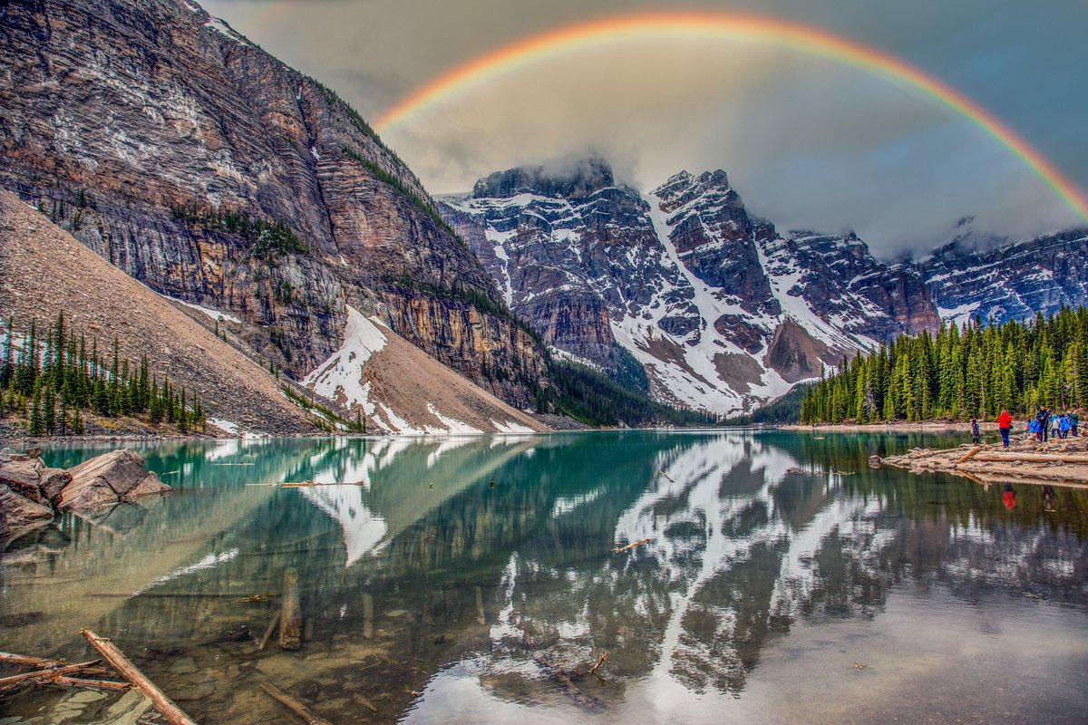 ADouglasPhotos's tweet photo. Morraine Lake in @BanffNP https://t.co/FgxxByQ1FR