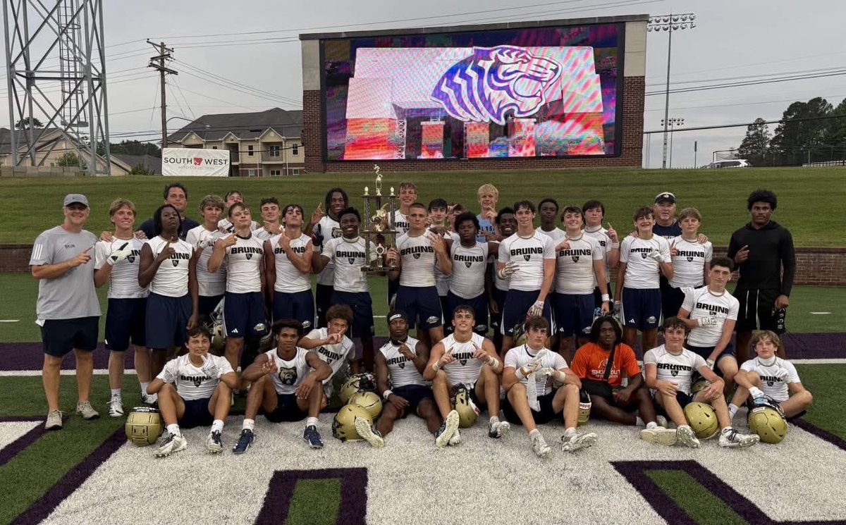 SladeKentner's tweet photo. @PABruinFootball OBU 7v7 camp champs going 7-0 AFTER a morning of intense team camp in pads. A brotherhood of coaches and teammates playing for each other and sticking together. @MarkKelley33 @Jay_wright4 @CoachJJ0NES @coachtaylorpa @Treyadams_ @tristan_harlen @coachjwyatt @Eternallyhis96 @AmuimuiaAllen