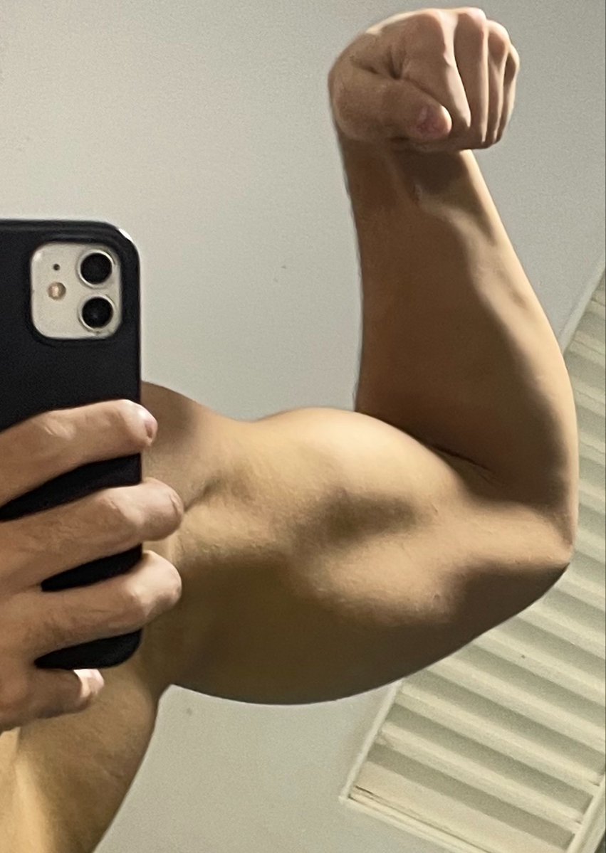 Andrezaomesd's tweet photo. 🔥 Novinho parrudo cheio de tesão aqui, hetero safado procurando putaria boa e uma parceira fixa pra matar a vontade todo dia 😈
Quem curte um pau grosso latejando e muita safadeza? Manda DM que eu respondo 🔥
#PINTOSAWARDS #pintoawards https://t.co/6rAiUMH4rd
