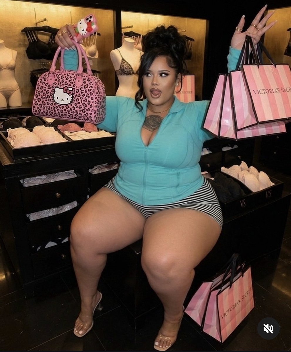 TheCloserPodcst's tweet photo. Catfish of The Year 🏆‼️ The internet is on 🔥 exposing BBW influencer ItsJust Nicole for faking her whole online existence! After going live people started to notice she looked COMPLETE DIFFERENT and everything was AI generated #itsjustnicole #bbw #influencer

@Its__JustNicole https://t.co/23vIevEkYX