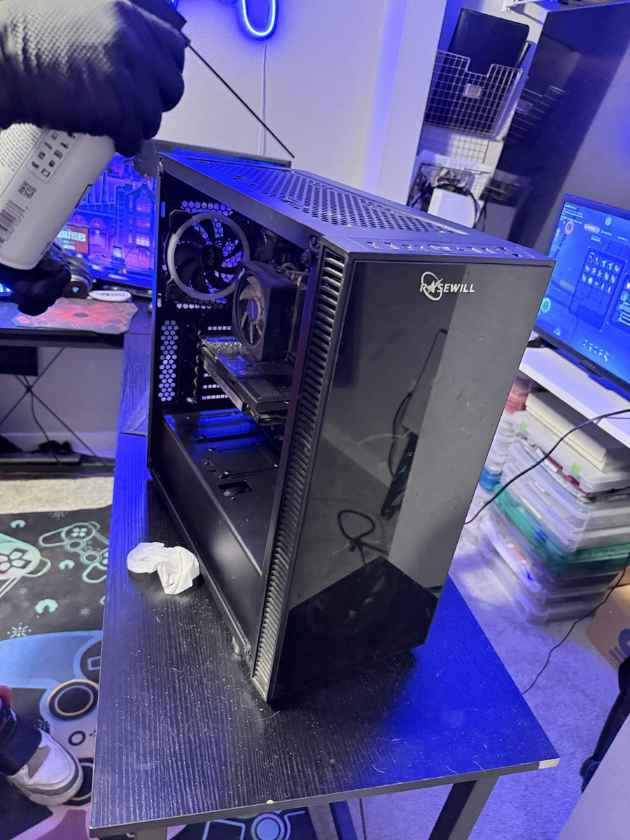 NexusBuildsPC's tweet photo. there little more to go! but way better then it started out https://t.co/DCel8VwKrQ