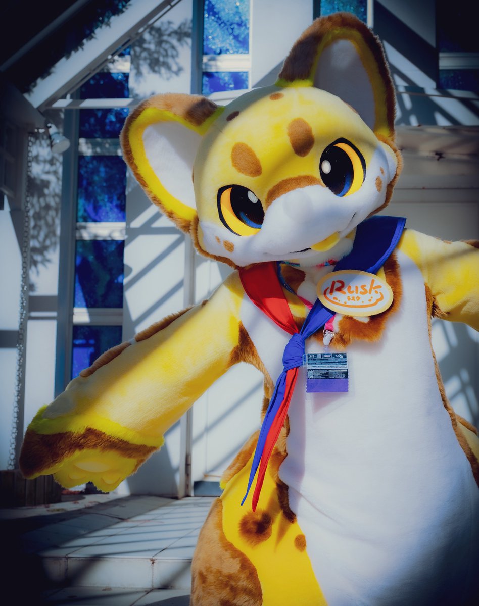 wadon218's tweet photo. ボクもとべるかな？✈️
#FursuitFriday https://t.co/4FXPk8TuP4