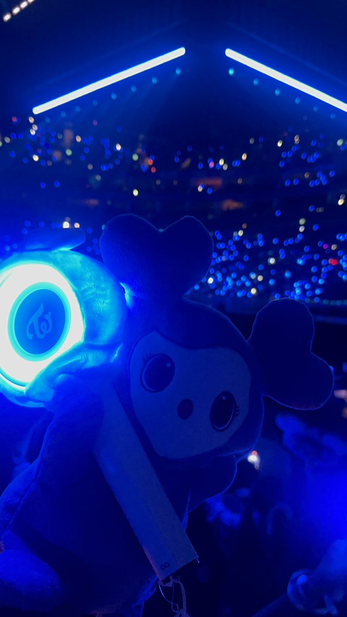 sutorobeributa's tweet photo. よろしくお願いします

#TWICE_THISISFOR_WORLD_TOUR_IN_LONDON https://t.co/4GnxSdq6gQ