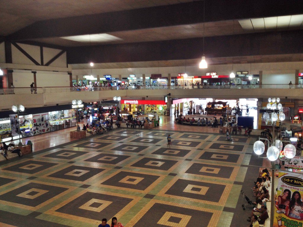 MavsFromMars's tweet photo. @W0lfi_2 There used to be a mall called "Harrison Plaza" my family occasionally visit on Sunday that feels like backrooms, sucks that it no longer exists. https://t.co/3xINBhYP6c